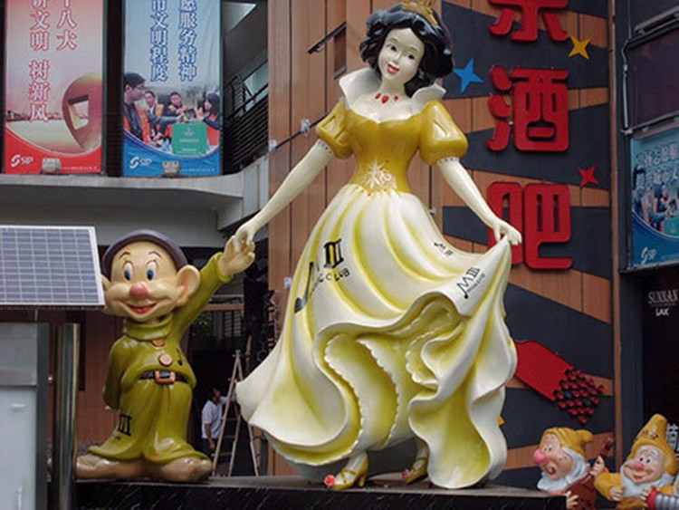 卡通雕塑制作安装